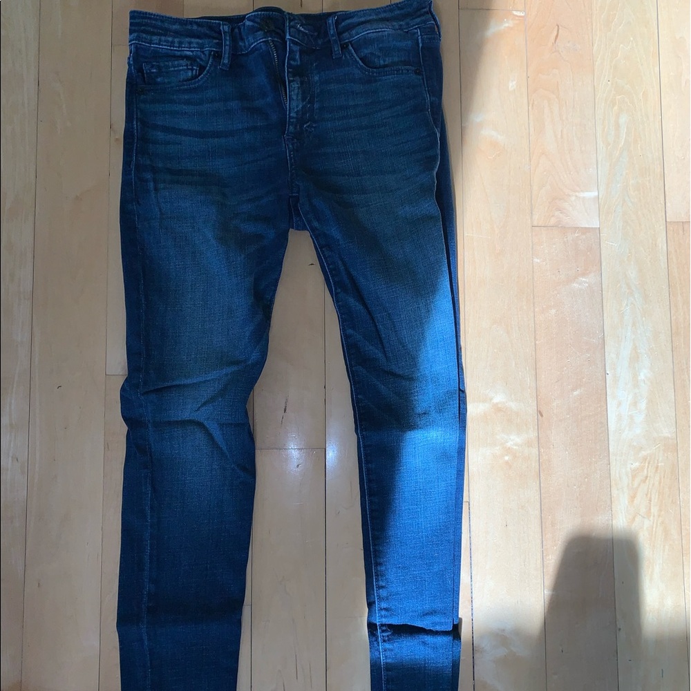 Dark non-ripped skinny jeans